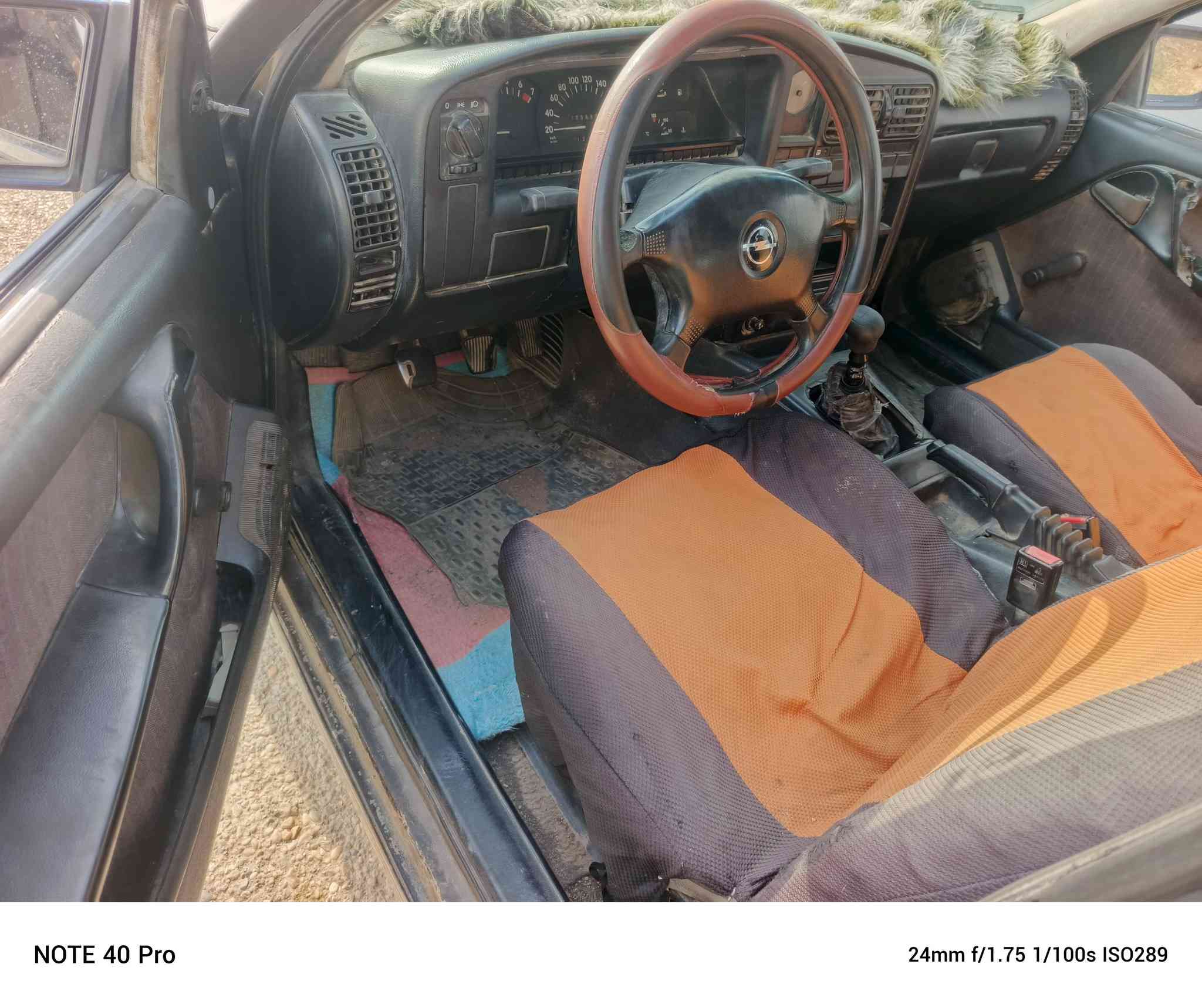 أوبل البيع موديل ٩١ كير عادي محرك ٢٤٠٠ سيارة جاهزه كير محرك صدر تخم تاير كهربائيات تراي كله تمام بلاديه والله سيارة مال جناي بل خير عل ياخذه عنوان الرمادي سعر ٣٢ بيه مجال ***********
