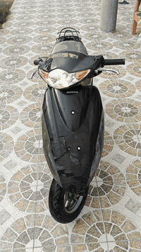 السلام عليكم 
دراجة هوندا للبيع ياباني شرط ورمبه جديدة ماشيه 6000 شرط محرك صالنصه كلشي بلادي بلادي مال رمبه جبتها من اليابان حاويه بيدي 
اخوان سعر الدراجة 350 كلشي بلادي تعال ودي مصلح وين ما جان الي ما يشتري لا يخابر ويعامل 

رقمي : *********** بي واتساب
