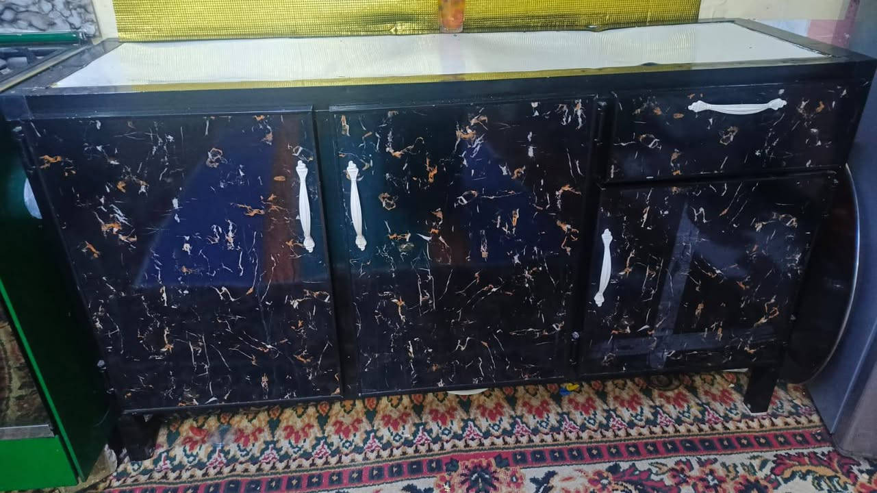 كاونتر 3 قطع متر وعشرين  فقط باب السنك يرادله شد براغي سوكي نضيف مابي شي للبيع سعره 100


**إذا كنت صاحب هذا الإعلان وتريد حذفه لأي سبب، رجاءا أرسل رسالة إلى الدعم الفني**