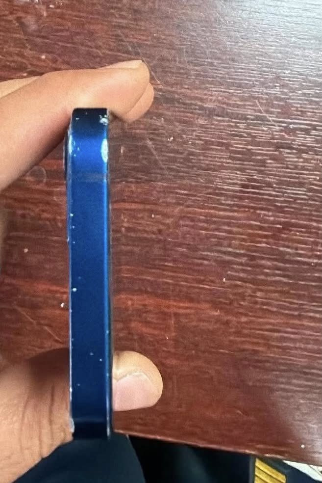الله يساعدهم ايفون ١٢ مني ذاكره ١٢٨ بطاريه مستبدله اصليه وشاشه همات اصليه ٣ خيارات بصمه شغاله جهاز كدامكم اي خلل مابي للمراوس بأيفون عنواني بغداد مراوس اخوان!


**إذا كنت صاحب هذا الإعلان وتريد حذفه لأي سبب، رجاءا أرسل رسالة إلى الدعم الفني**