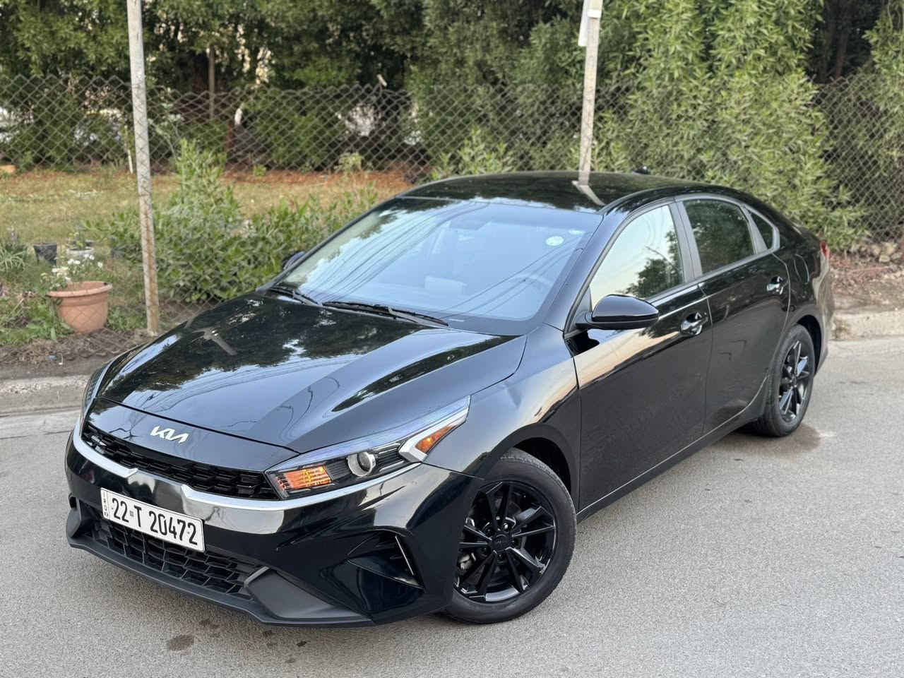 سلام عليكم
للبيع كيا فورتي 2024 ترقيم جديد 
مكانها بغداد 
شراي يتصل *********** 
مكينه 2000 دوش 
مواصفات اعتياديه 
ماشيه 40 
السياره جديده كلش وبدون ايرباك 
بدون دواخل بيها فقط بنيد مبدل
سعر 150
