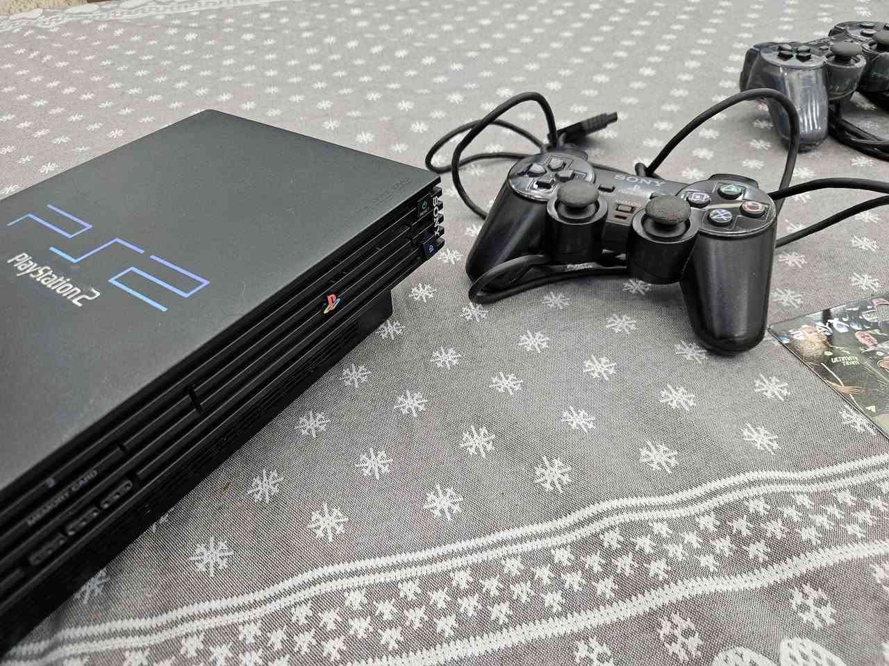 اتوفر جهاز بلي 2 Sony Playstation قطعة جدا نضيفه تخبل
موديل SCPH-50004 المعروف بالجودة مالته
🧩 الجهاز كامل الملحقات
1-جوستكات عدد 2
2-هارد مليان العاب هوة والراك مالته
3-ميموري وخزن وبرنامج اخر تحديث
4-فيشة الكهرباء 🔌
5-فيشة AV

الجهاز عالفحص تفحص وتتاكد كلشي سليم قبل الدفع 💵
برنامج الجهاز اخر تحديث ويشغل العاب بلي 1 و 2 👾
مثل ممبين بالمقطع 🎥
الجوستكات الي ويا اصليات 100٪ 🕹
اسود + اسود شفاف لون جدا نادر ومميز لكن بي كسر بسيط من يم الكير مابي اي تأثير مثل مواضح بالصور حال ماعجبتكم ممكن ابدلهه بأخرى سودة 
الهارد مالت الجهاز اصلي ويحتوي على تقريبا 100 لعبة بيهن العاب 1 و 2
وهاي لستة الالعاب
007 Quantum of Solace — بلي2
25 TO LIFE — بلي2
Bad Boys II — بلي2
Bad Boys Miami Takedown — بلي2
Batman Begins — بلي2
Batman Rise of Sin Tzu — بلي2
Batman Vengeance — بلي2
Ben 10 Protector of Earth — بلي2
Beyond Good & Evil — بلي2
Black — بلي2
Blade II — بلي2
Brothers in Arms RTH — بلي2
Bully — بلي2
Burnout 3 Takedown — بلي2
Call of Duty 2 Big Red One — بلي2
Call of Duty World at War — بلي2
Capcom Classics Collection — بلي2
Chronicles of Narnia — بلي2
Commandos Strike Force — بلي2
Conflict Desert Storm II — بلي2
Conflict Global Storm — بلي2
Conflict Vietnam — بلي2
Crash Bandicoot — بلي2
Crash Mind Over Mutant — بلي2
Crash n Burn — بلي2
Crash Nitro Kart — بلي2
Crash Twinsanity — بلي2
Dead to Rights — بلي2
5/3/01 — بلي2
Disney Pixar Ratatouille — بلي2
Disney Pixar Toy Story 3 — بلي2
Downhill Domination — بلي2
Dragon Ball Z Infinite World — بلي2
DreamWorks Shrek SuperSlam — بلي2
Dynamite Deka — بلي2
God Hand — بلي2
God of War II — بلي2
God of War — بلي2
Gran Turismo 4 — بلي2
Grand Theft Auto III — بلي2
Grand Theft Auto Liberty City Stories — بلي2
Grand Theft Auto Vice City — بلي2
GTA San Andreas — بلي2
Gunfighter II Revenge of Jesse James — بلي2
Gungrave — بلي2
Half Life — بلي2
Hitman 2 Silent Assassin — بلي2
Hulk — بلي2
Lord of the Rings The Aragorn's Quest — بلي2
Manhunt 2 — بلي2
Max Payne 2 The Fall of Max Payne — بلي2
Max Payne — بلي2
Maximo vs Army of Zin — بلي2
Medal of Honor Frontline — بلي2
Mega Man X8 — بلي2
Mercenaries — بلي2
Metal Gear Solid 2 Document of The Metal Gear Solid 2 — بلي2
Minority Report — بلي2
Mortal Kombat Armageddon — بلي2
Mortal Kombat Shaolin Monks — بلي2
MotoGP 3 — بلي2
MotoGP 4 — بلي2
Mr. Bean — بلي2
Need for Speed Underground 2 — بلي2
NFS Most Wanted Black Edition — بلي2
Ninja Turtles — بلي2
Okami — بلي2
One Piece Grand Adventure — بلي2
Pac-Man World 2 — بلي2
PES 2019 — بلي2
PES 2025 — بلي2
Prince of Persia The Two Thrones — بلي2
Prince of Persia The Sands of Time — بلي2
Prince of Persia Warrior Within — بلي2
Ratchet & Clank: Size Matters — بلي2
Red Dead Revolver — بلي2
Resident Evil 4 — بلي2
Resident Evil Outbreak — بلي2
RoboCop — بلي2
Rumble Racing — بلي2
Shadow of the Colossus — بلي2
The Shield: The Game — بلي2
Shrek 2 — بلي2
Silent Hill 2 — بلي2
Silent Hill 3 — بلي2
Silent Hill 4: The Room — بلي2
Silent Scope 3 — بلي2
Sniper Elite — بلي2
SOCOM II: U.S. Navy SEALs — بلي2
Shadow the Hedgehog — بلي2
Spectral vs Generation — بلي2
Spider-Man 2 — بلي2
SSX Tricky — بلي2
Street Fighter Anniversary Collection — بلي2
Tekken Tag Tournament — بلي2
Tom & Jerry: War of the Whiskers — بلي2
Conflict: Global Terror — بلي2

Pink Panther: Pinkadelic Pursuit — بلي1
Disney's Tarzan — بلي1
CTR: Crash Team Racing — بلي1
World Soccer Winning Eleven 3 — بلي1
Pepsiman — بلي1
Tomb Raider — بلي1
Tekken 3 — بلي1
Jackie Chan Stuntmaster — بلي1

للتواصل الخاص مفتوح
سعر الجهاز 75،000 📀

العنوان بغداد 📍
متوفر توصيل لجميع محافضات العراق 🚌🇮🇶 بغداد, العراق


**إذا كنت صاحب هذا الإعلان وتريد حذفه لأي سبب، رجاءا أرسل رسالة إلى الدعم الفني**