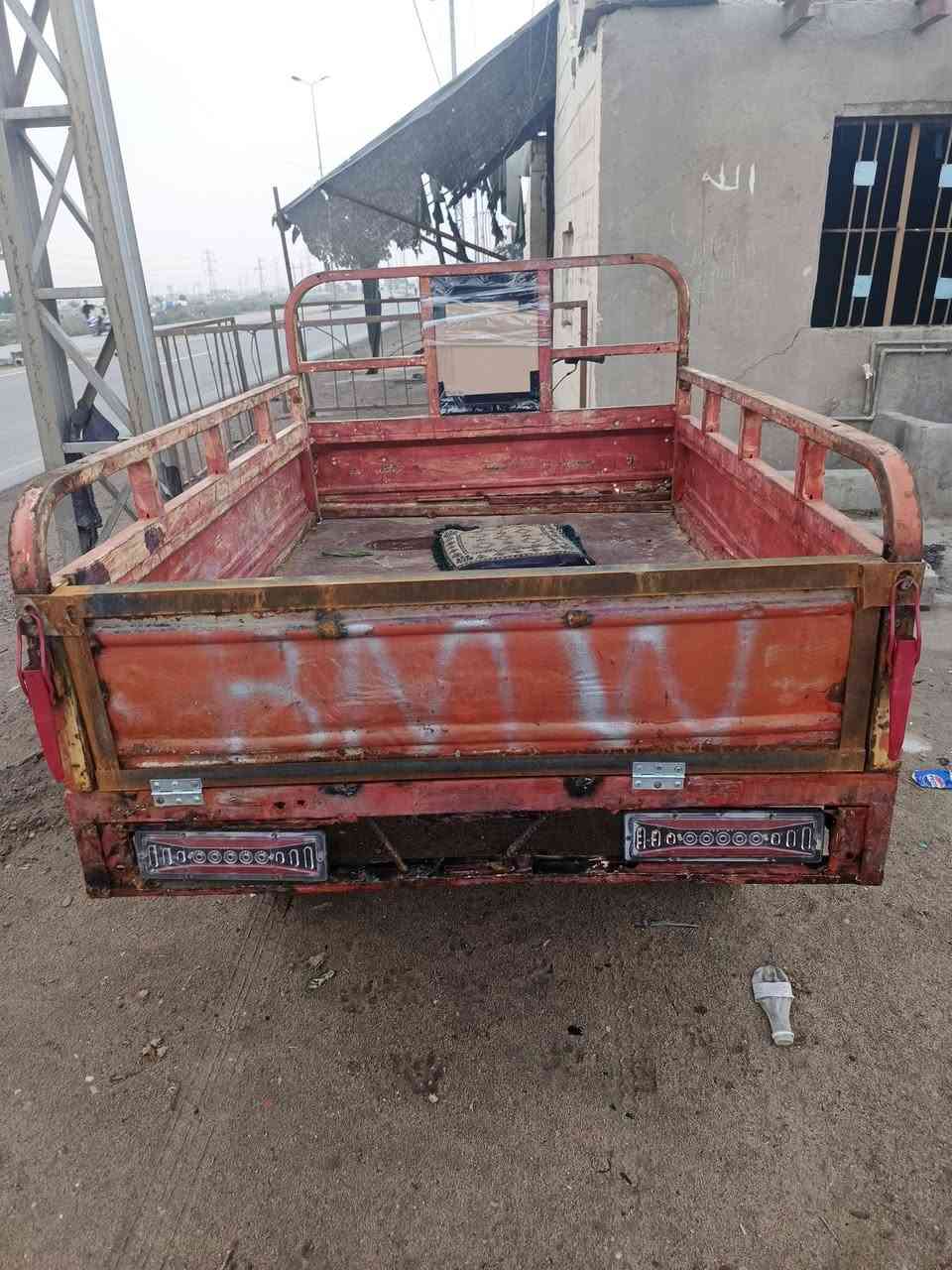 سلام عليكم
ستوته موديل 10 اوراق كامله شرط
معمره تعمير كامل فقط البدي شوفت عينك 
***********
الفيس مامتواجد
