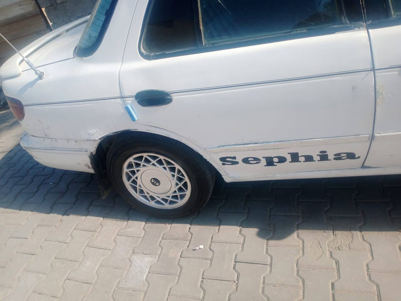 ✓مكلف بل نشر✓
سيفيا موديل 94سنويه 28شرط تحويل تخم تاير جديد غرفته نظيفه حلوه سياره مناقصه شي بسيط.السعر .26.بيه مجال بسيط مكان سياره بغداد محموديه هاتف..*********** واتساب
