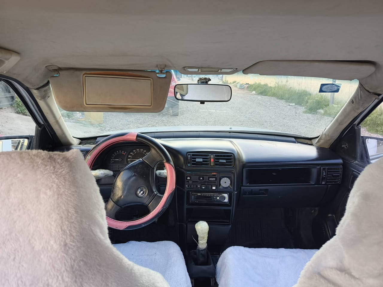 أوبل فكترا حجم 16موديل1992 كير محرك بالشرط سنوية باسمي  جديدة لل 29هزه جديدة دفتر بانزين موجود 
السيارة صبغ حزام فقط اثر خدوش هلالات معمره قطره خياس ماكو   السعر 34قفل بيع مستعجل 
مكاني كركوك ***********
