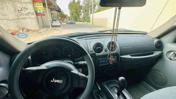 السلام عليكم
جيب لبرتي 2006 رقم سليمانية دولي السيارة بلادية بدون حادث صبغ البنيد فقط بسبب الجراد تخم تاير جديد صدر خير من الله التبريد ثلج شاشة اندرويد كامرة خلفية
بيها لاستيك ولف فقط السيارة نشطة اروح دائما بيها للشمال ابد مموكفتني بشارع سعرها 90 للاستفسار ***********
