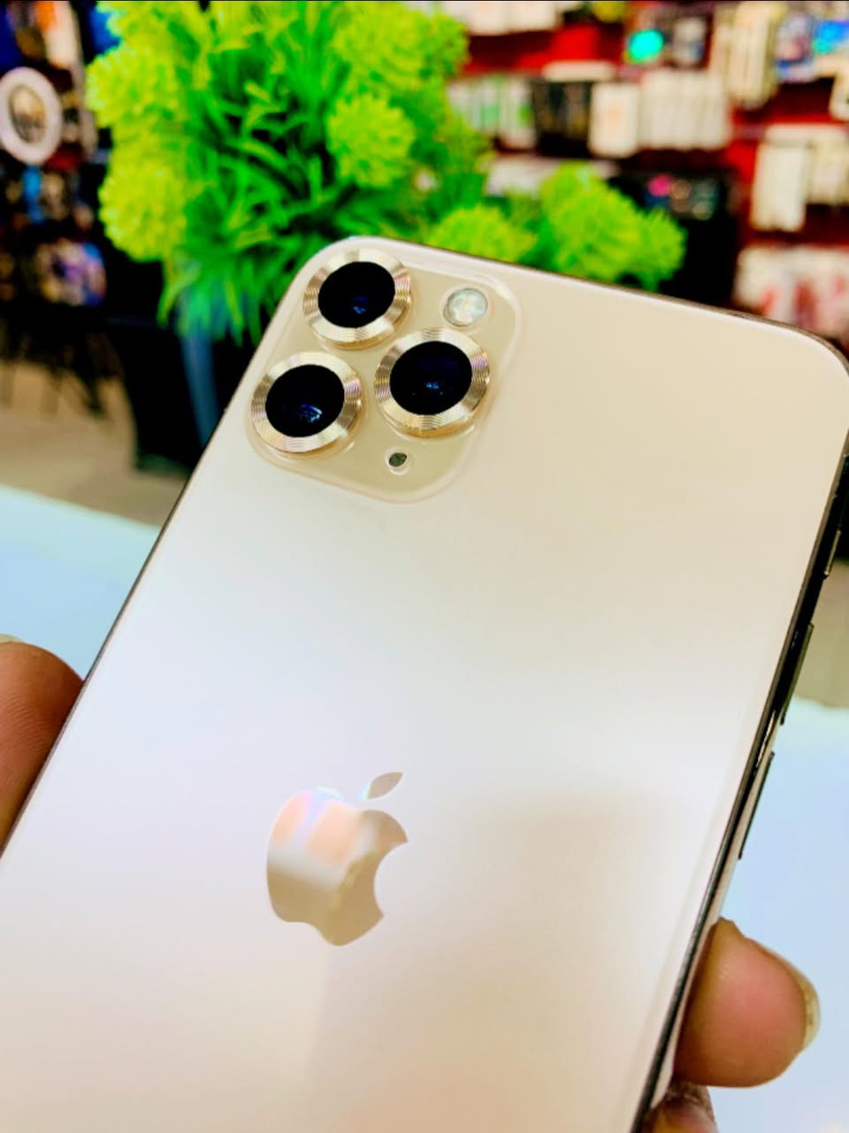 #مستخدم📱

السعر. 150 الف 🔥

📱 iPhone 11 Pro 
     
      💎 الذاكــــــــــــــــــــره / 64

💎 البطاريـــــــــــــــــــــه /100 مستبدله ✅

مستبدل شاشه ❌
______________________________________________

👈يرهم 🔄 مراوس 🔄ويه أي جهاز 🔄 عندك 👉

التوصيل متوفر لجميع المحافظات 💨🚙

او زياره موقعنا الكائن في 🫵

    📌العنــــــــــ🫵ـــــــــوان📌

  🔥 مركز الاسطورة للموبايل 🔥

 ‏_الانبار_ عنه_ مجاور_ مستشفى_ _عنه🏥
 العالم ⛩️⛩️⛩️⛩️⛩️

***********واتس
***********
