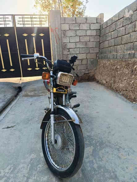 السلام عليكم ماطور للببع 2020 ابو الختم باب اول كلو بلادي منفيس بي كلو وضع شركه شرط مامفتوح فقط مفيلس #السعر 600وبي مجال رقم الهاتف ***********
