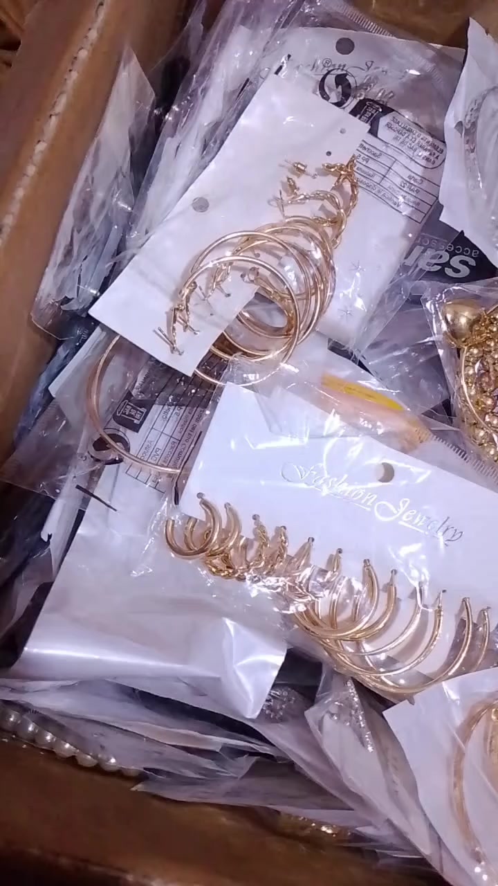 شلعه اكسسوارات اخر كارتون بي تقريبا ٢٠٠ وفوك قطعه ٥٥ الف توصيل مجاني


**إذا كنت صاحب هذا الإعلان وتريد حذفه لأي سبب، رجاءا أرسل رسالة إلى الدعم الفني**