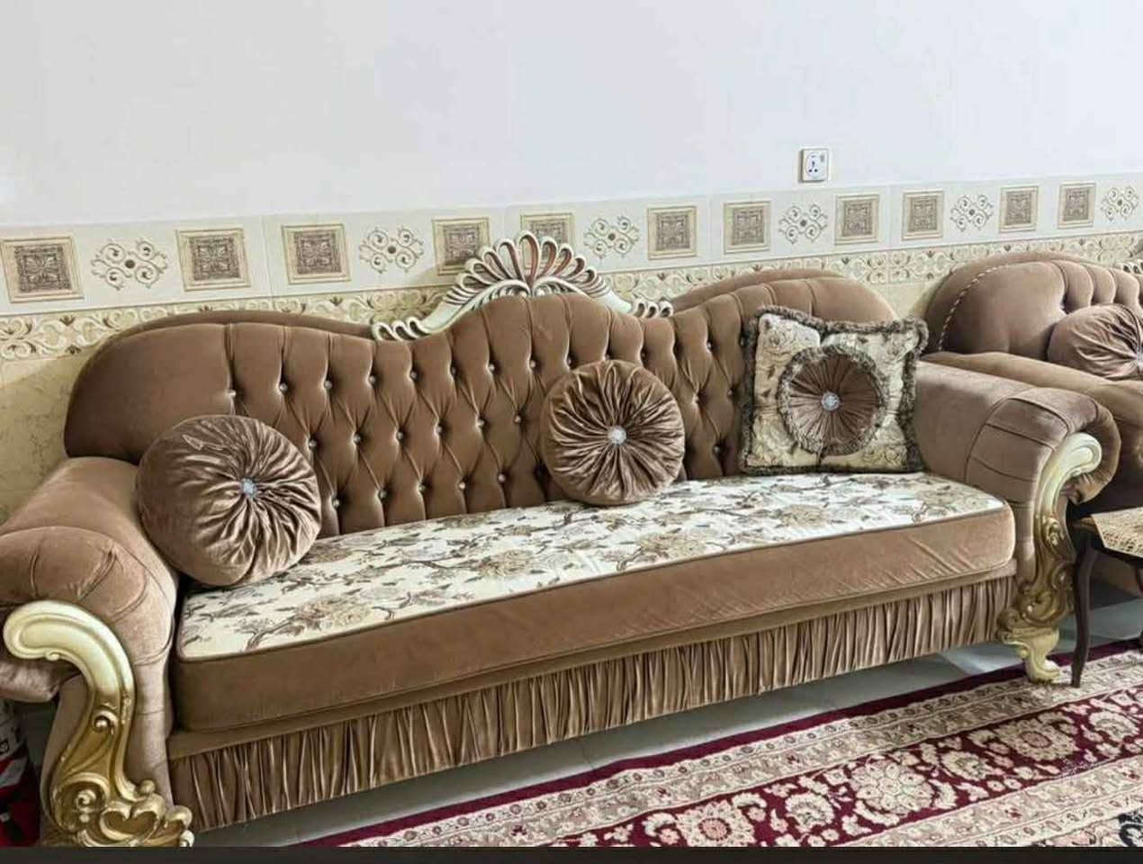 تخم ديزاين ملكي  ١٠ مقاعد للبيع  يحتوي على قنفات عدد ٢ كبار مع وحده وسط مع ٢ كراسي  مستعمل لكن جديد  مكاني تكريت القادسيه مجمع الفردوس سعره ٤٥٠ وبي مجال بسيط   للإستفسار  خاص تكريت, صلاح الدين


**إذا كنت صاحب هذا الإعلان وتريد حذفه لأي سبب، رجاءا أرسل رسالة إلى الدعم الفني**