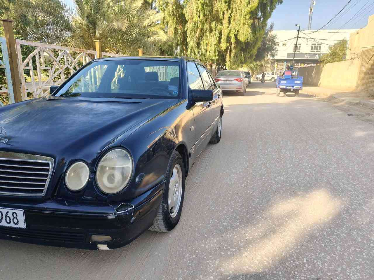 ام عيون موديل 98 محرك 4 سلندر بلادي رقم نجف انگليزي ب اسمي
مكانها نجف اللون ازرق نيلي  هزه جديده سنويه 27 تبريد شغال  كهربائيات شغاله 
سلايت روف عاطل يفتح ربع و يتوقف
حداديه اماميه 60%
حداديه اماميه قبل اسبوع سويتها
السعر 55 و بيها مجال بسيط 
***********
