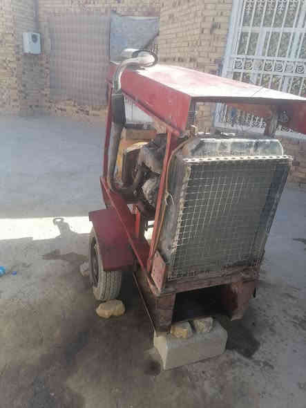 سلام عليكم مولد كيا ٢٧٠١ راس توليد ٣٠ كيفي ١٢٠ امبير محرك خير من الله لاتنقيص ولاتبخير شرط الشغل السعر 1.750 مليون وسبع ميه وخمسين وبي مجال قليل للإستفسار الاتصال على الرقم *********** العنوان الديوانية الشاميه الحفار الكبير
