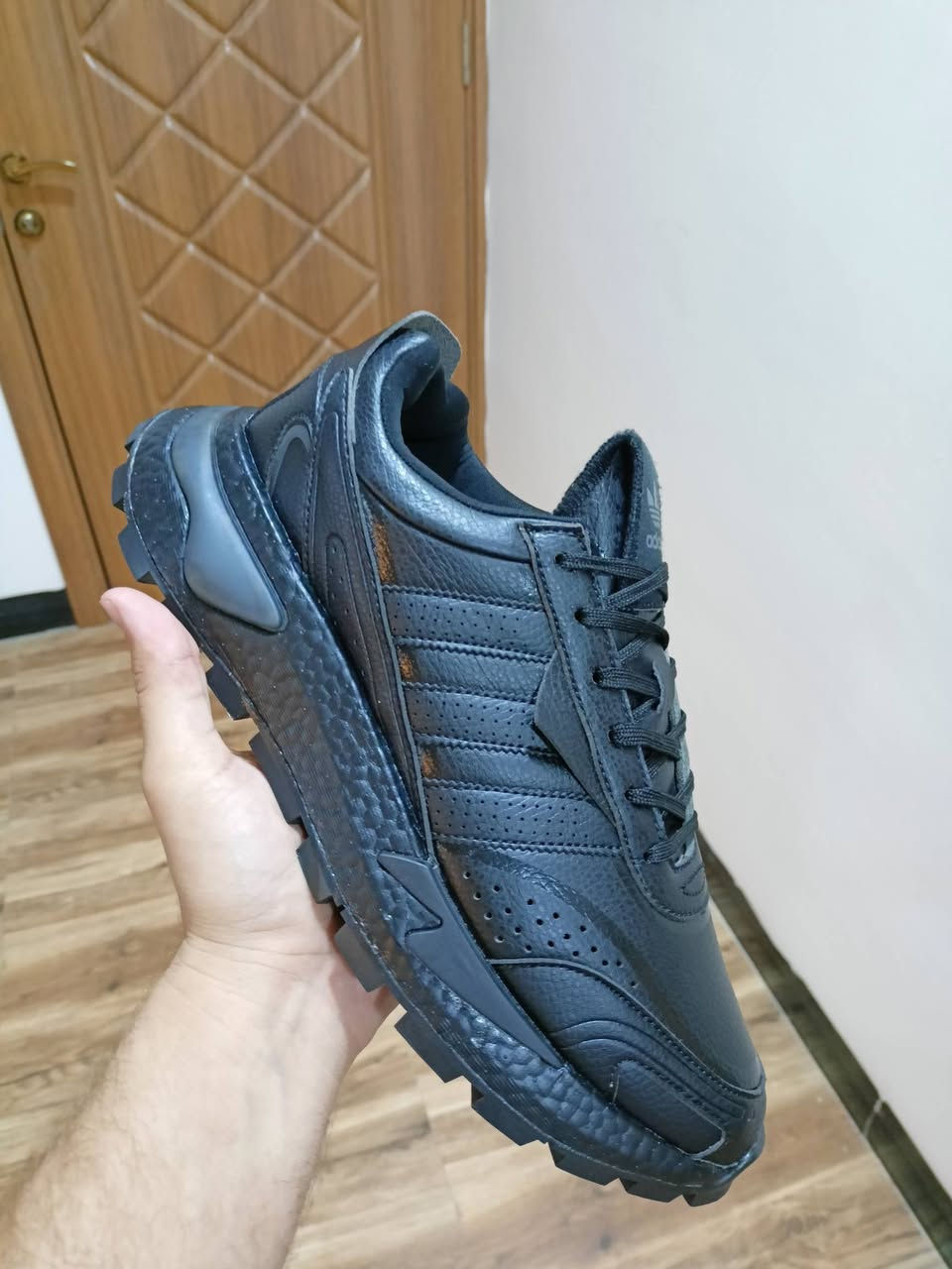 ادادس اسود جلد ارضية بوست حذاء بي مسند للقدم قياس 43


**إذا كنت صاحب هذا الإعلان وتريد حذفه لأي سبب، رجاءا أرسل رسالة إلى الدعم الفني**