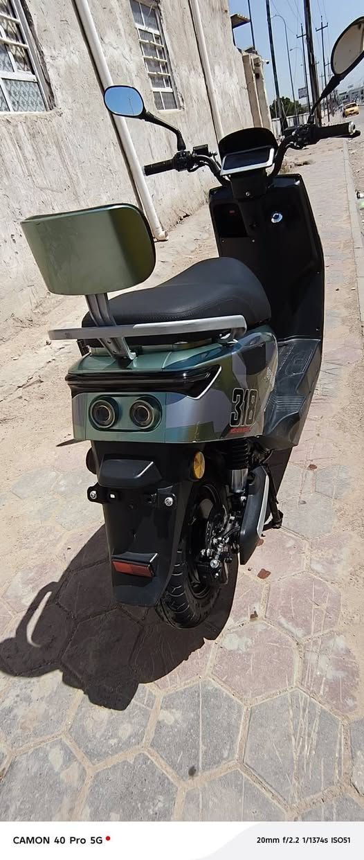 سلامة عليكم دراجة شحن البيع مديل ٢٦ كل انضمتها شغالة دراجة جديدة كلش مامتعوبة سرعتها ٧٠ شحنها حلو كلش العنوان ناصرية مركز الستفسار  ***********
