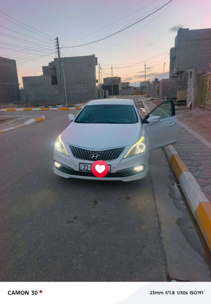 سلام عليكم ازيره وارد امريكي 2016فول مواصفات ما عدا بنوراما تبريد قطعيتين محركv6 كير محرك مكفولاات بيه4قطع صبغ رقم سليمانيه تحويل مباشر السعر 105وبيها مجال بسيط الااستفسار***********
