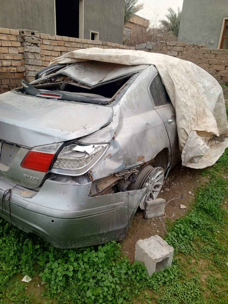 جنسسز موديل 2008 مكصوص
حادث كما موضح بالصوره 
محرك V6شرط نضيف وجديد
گير6
,السعر 18 الاتصال على الرقم التالي 
***********
