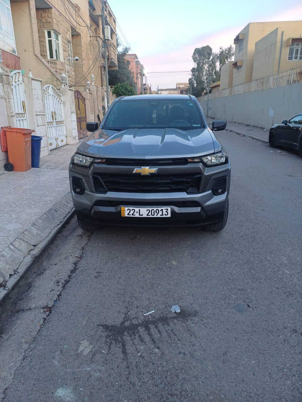 🚘 للبيع | شيفروليه كولورادو 2024 
محرك تيربو 2.7 لتر – 4 سلندر
عداد الكيلو متر 43755 كم 
ناقل حركة أوتوماتيك بـ 9 سرعات
دفع خلفي RWD
الداخلية: قماش
رقم اربيل 
شاشة وسطية حديثة بنظام Google المدمج
شاشة عدادات رقمية
إعادة تشغيل ذاتي + تشغيل بصمة
دعم Apple CarPlay و Android Auto لاسلكيًا
كاميرا خلفية
وارد امريكي حادثها ٣ قطع
رقم الشاصي مرفق مع الصور  
السعر ٢٣٠ ورقة 
0770 488 8300
0784 627 2881
