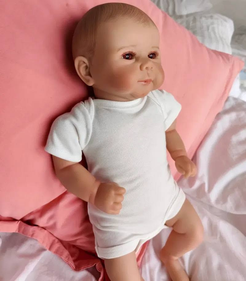 🎀 دمى سيليكون واقعية جداً 🎀
كأنها طفل حقيقي بكل تفاصيله 👶💖
✨ عيون واقعية ✨ شعر ناعم مزروع ✨ تفاصيل بشرة وعروق طبيعية ✨ جودة عالية وملمس واقعي
💝 لا ترددي... اشتريها إلك أو خليها هدية تفرّح بنتج أو حفيدج وتبقى ذكرى حلوة ومميزة.
🌸 تكدرون تحصلوها عد بيج تكتوك لافين بيبي 🌸
📦 التوصيل متوفر إلى جميع محافظات العراق 📩 للحجز والاستفسار راسلونا على الخاص
إشارة الأصدقاء


**إذا كنت صاحب هذا الإعلان وتريد حذفه لأي سبب، رجاءا أرسل رسالة إلى الدعم الفني**