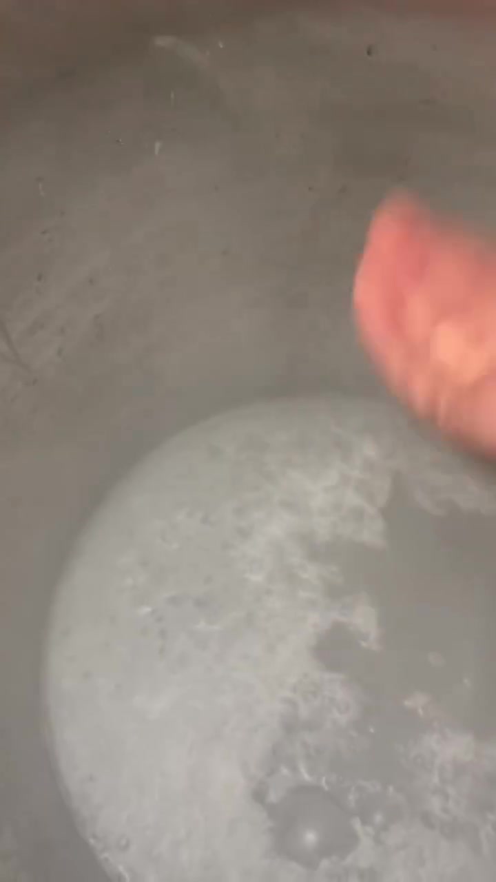 غراض مطعم استعمال بسيط
براد لبن 

حمايه اكل

براد مقبلات

مثرامه تركي حجم 22

مغسله حوض واحد 

مكنسه كهربائيه

اماعين فخار 

واكو بعد ميز سل ستيل طول 120 cm

***********
