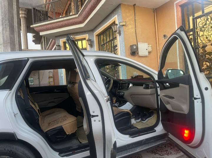 سورنتو موديل 2020.. وارد خليجي.. خمسه راكب.. حادث فقط قطعتين البنيد والجاملغ الايسر. العنوان بابل جبله.. هاتف ***********موجود واتساب نفس الرقم... السعر خاص
