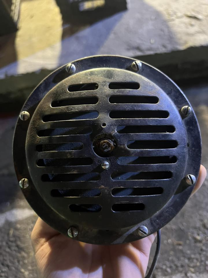 سلام عليكم بوش ياباني دكه  خشنه مكاني  المشتل *********** للاستفسار
