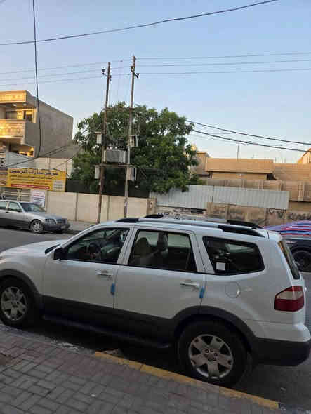 السلام عليكم
للبيع كيا موهافي 2012 خليجي 

لون ابيض 

فور ويل 

7راكب

فتحه سقف

ثلاجه

اشاير بالمري

حساسات 

بلوتوث

تحكم ستيرن جهتين 

 USB

 AUX

زراكات بالدعاميه 

 مكينة مجفتة شغل درجة اولئ 

بيهة بارد شبر ب صندوك وبارد خفيف. ب جاملغ 

155 وبيهة مجال عنوان بغداد الدورة

‏‪***********‬‏
