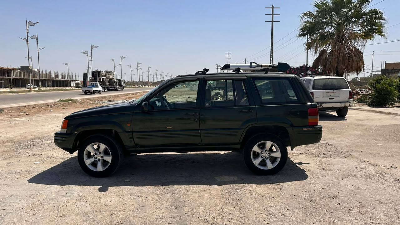 جيب شيروكي موديل 1996 محرك 4000 بلادي 6 سلندر
سيارة راعيها متوفي وعندة ورثة ماعدهم مشكلة بالتحويل بس تحتاج معاملة (ابيع بدون)
سعرها 37 مكاني واسط الصويرة
***********
