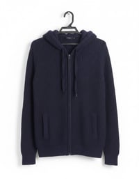 جاكيت ديفاكتو • مقاس XS • يلبس لحد M