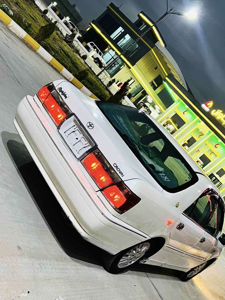 مەلیکە بڕاوە دیفۆر گەورە ناوزەرد دوو دوگمە
 بێنوقسانی بێعەیبو عار هەموو شتێک بەشەرت 
نرخی ٣٦ گەڵاو مەعامەلە
شوێن، کەلار
***********
