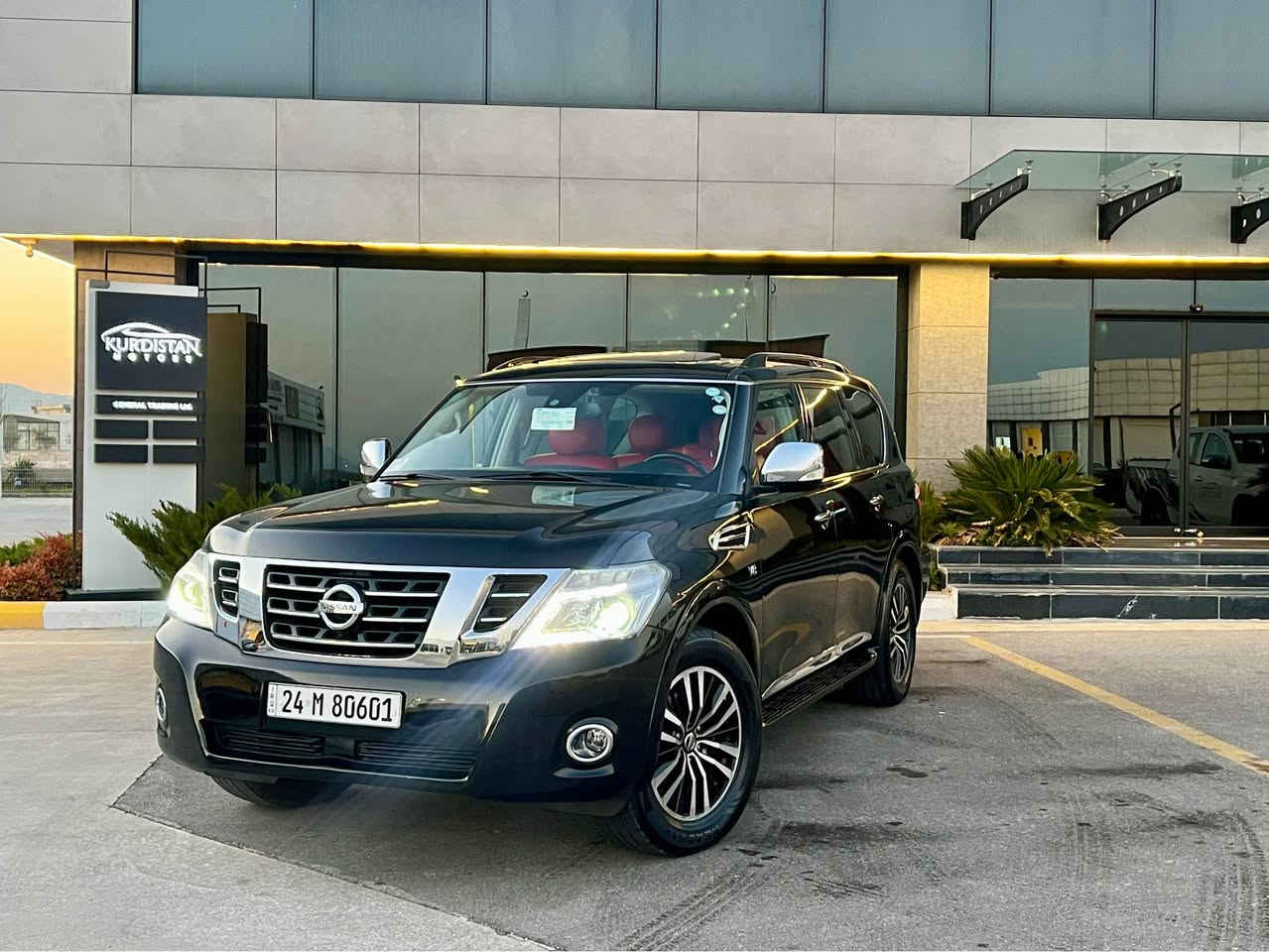 بسم الله الرحمن الرحيم 
NISSAN ARMADA 2017 PLATINUM 
نيسان ارمادا بلاتنيوم فول مواصفات 2017 

🛑محرك 8 سلندر 5600 
🛑 61 الف 
🛑مكان سليمانية 

ملاحظة : سيارة بيها فقط ربع البونيد صبغ بدون دواخل بشرط 
🛑 :- {فتحة - رادار - 5 كامرات - فور ويل 4x4 - كشنات تدفئة و تبريد وخزن ميموري - سكان كهرباء و تدفئة - كشنات خلفية كهرباء و تدفئة - بصمة وتشغيل عن بعد - صندوق جك (كهرباء) - لايتات متحرك مع فرة السكان - شاشات خلفية - دواخل نسمو } بعد كلش هواية مواصفات 
🛑ملاحظة : سيارة جاهزة بشرط بدون اي نقص تخم تايرات جديد عليها 

سعرها : 247 ورقة 💵 

سيارة باسمي تحويل وكالة حاظر

للاستفسار ***********  📱 السليمانية, العراق
