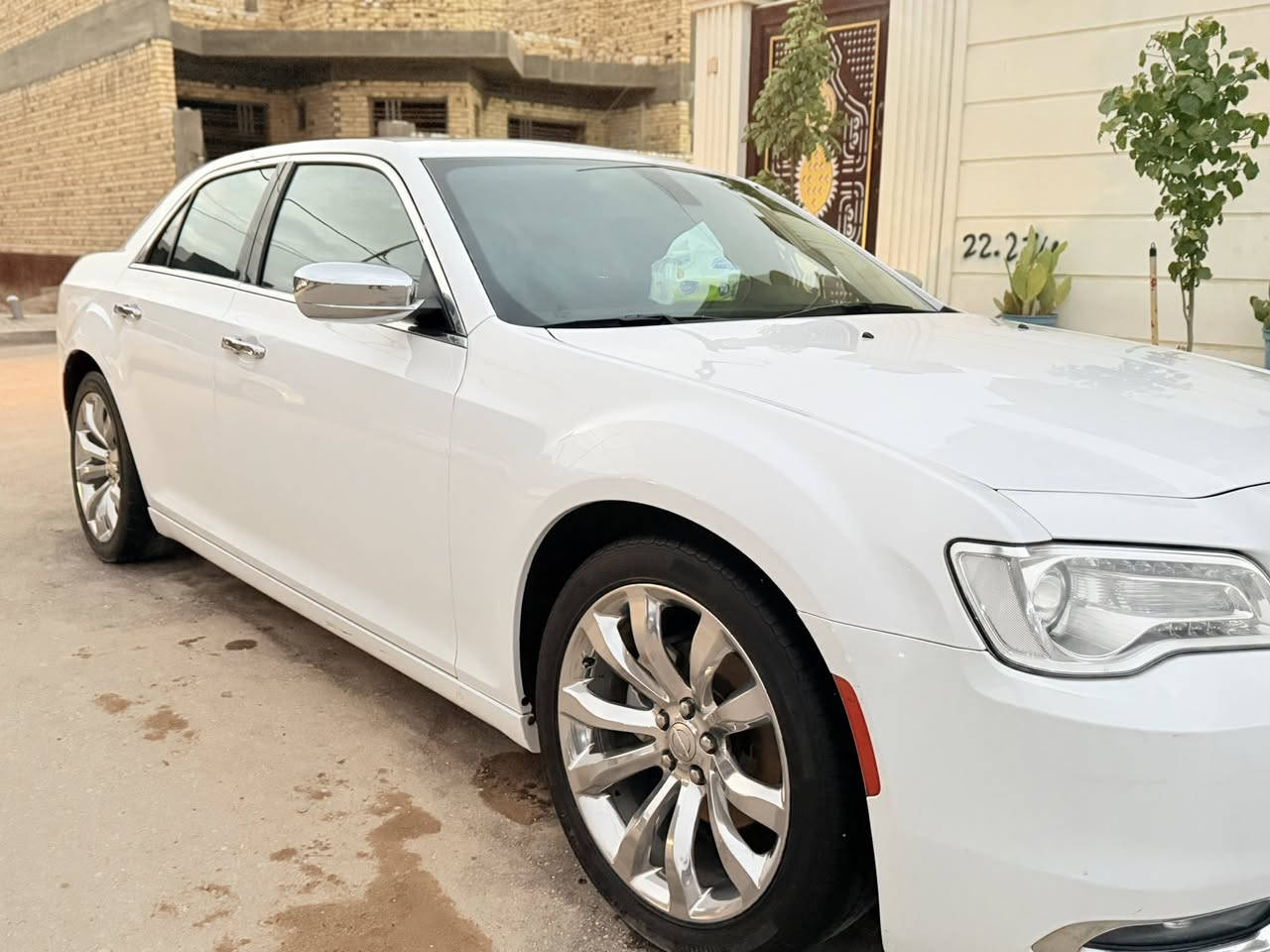 2017 c فول للأخير بردة ماشية 200الف km وارد كندي كلين تايتل
مكفولة من الضربة والصبغ وسونارها موجود 
بيها صبغ دعامية امامية 
بيها بارد صغير حيل 
الديوانية رقم دهوك 
*********** واتساب 
ادامة كاملة
