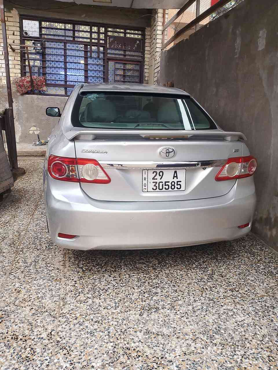 كورلا للبيع ...
2013...
امريكي..
حادثها ! جاملغ وبنيد 
السيارة كلش نظيفة ..
رقم واسط...
السعر 115$
العنوان بغداد.  حي الرئاسة.شارع 20
للاتصال ..***********
