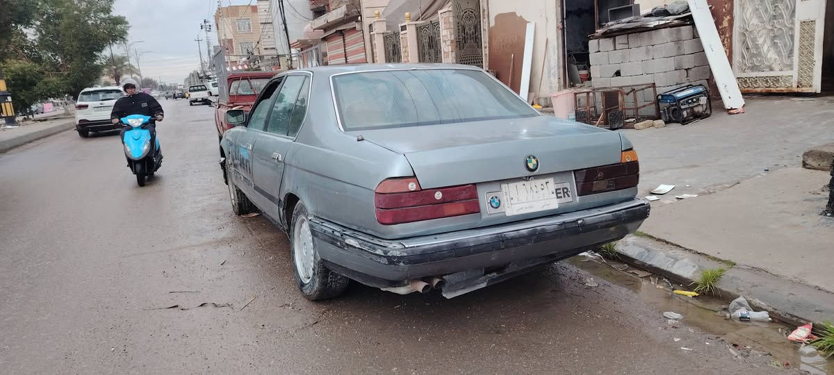 بي ام 735 رقم ديالى سنويه لل 26 موجوده بعقوبه التحرير السعر 35ورقه ***********
