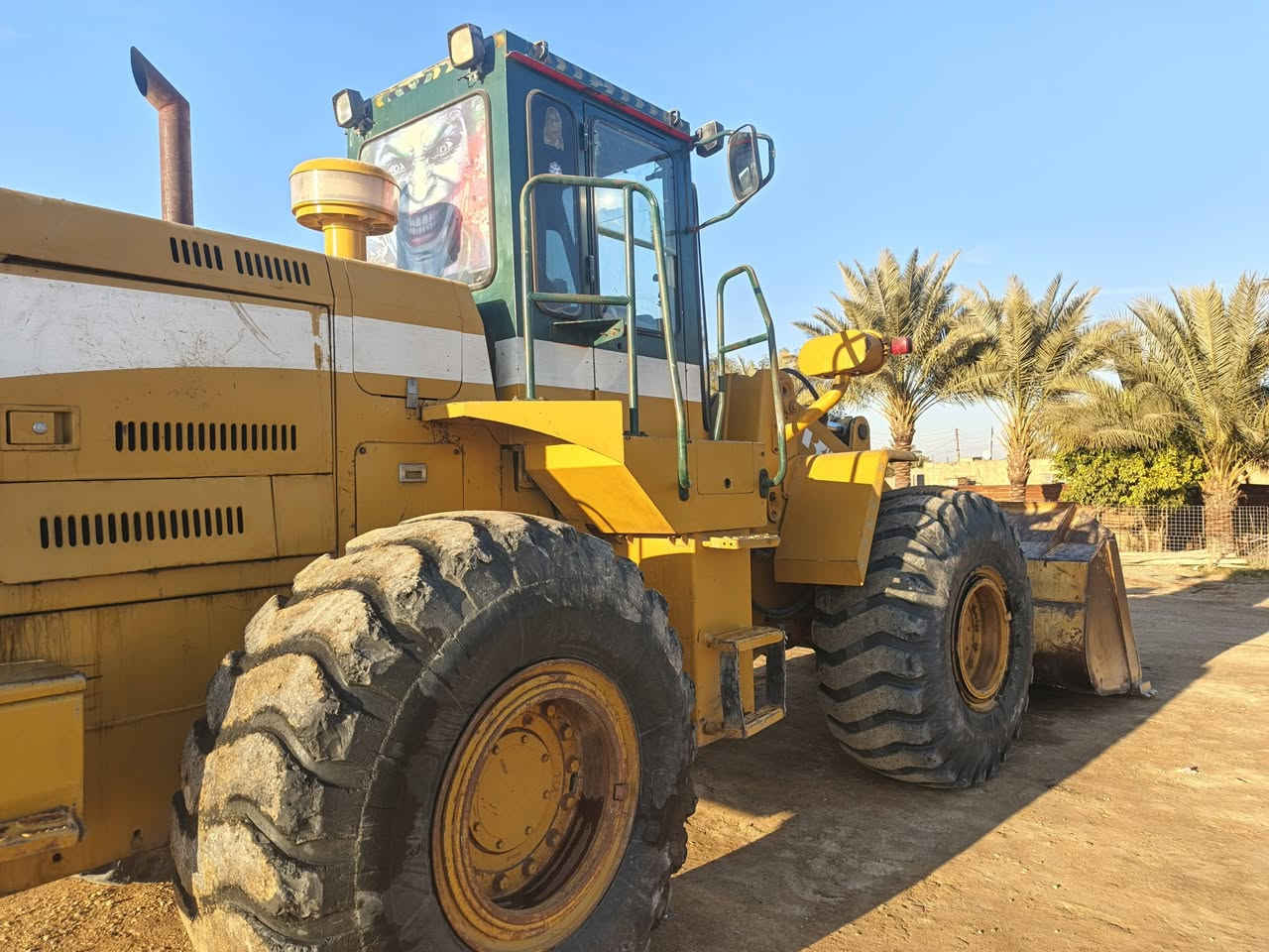 سلام عليكم شفل للبيع حجم 80أمريكي  ***********
