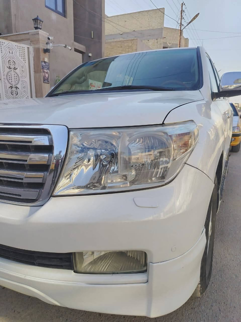 مديل ١٠ السعر ٢٢٥ قفل اتصل واتساب اي شي مكان المشتل 
***********
بيها صبغ بنيد مكان معين اثر تيزاب فقط وصبغ جاملغ خلفي شبرين بارد
