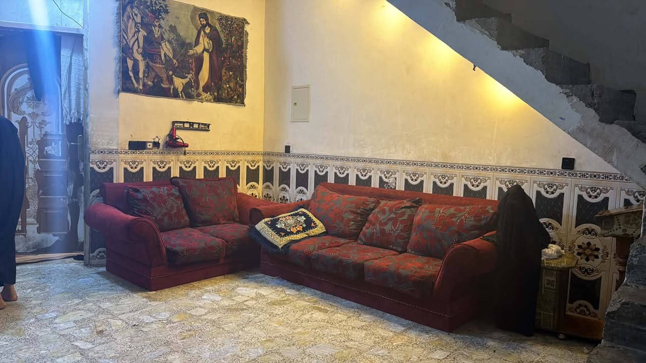 للبيع بيت 150 متر - صابيات راست / الوزرا الأولى
بيت مرتب وموقع ممتاز، المساحة 150 متر، مناسب للسكن
العائلي والاستثمار.
يحتوي على:
• 5 غرف
• صالة
• استقبال
• مطبخ
• طابق ثاني مكتمل هيكل
البيت يحتاج:
• بياض
• كاشي
• بعض الإنهاءات والتشطيبات
5 مطلوب عليه قرض إسكان 58 مليون
• الموقع: صابيات راست - الوزيرية الأولى***********
