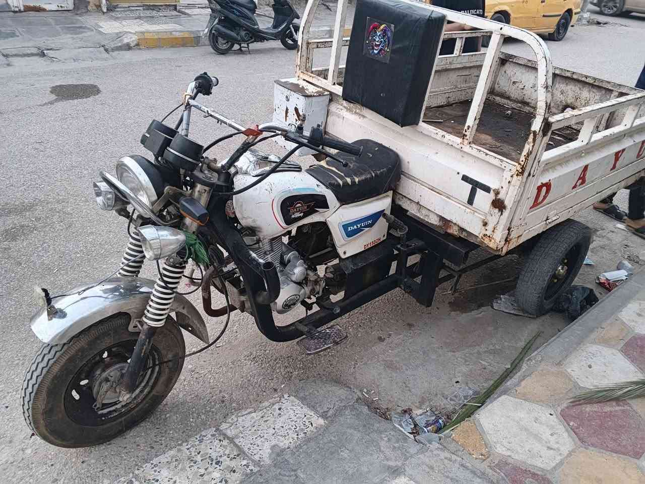 سلام عليكم ستوته للبيع 2014 اوراق اصولي 
محرك 2026 الدراجه ضفيره كامله سلف هندر مكاني ناصرية مركز للبيع للاتصال ***********
