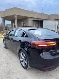 كيه فورتي للبيع كير محرك صدر كله عل وضع شركه رقم بغداد بسمي شرط تحويل ...