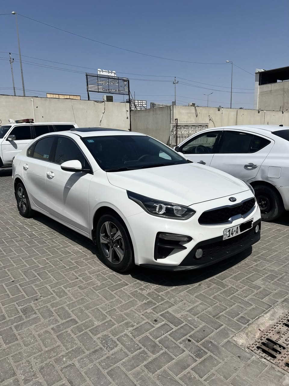 سلام وعليكم سيراتو مديل 2019 شركه الدوليه خليجي مكفوله كفاله عامه رقم البصره الانكليزي مميز تحويل ثاني يوم محرك 1600 بلادي كير AT سيارة كلش جديده سويجات ثنين كتلوكات شركه موجوده تخم تاير صار سبوع شاده ارضيه مغلفه جلد ماشيه 73KM دواخل لونين بيجي واسود صاج دشبول كشنات جلد بلادي رصاصي اسود تبريد قطعتين فتحه سقف تحكم ستيرن قياده سبورت ايكو مرايات شفط ليد نهاري لايت زنون اصلي اوزوم بردات كويتي تخم كامل سياره جاهزه الاخير ماتصرف عليها الف السعر 158 ورقه وبي مجال بسيط الاستفسار اتصل ***********
