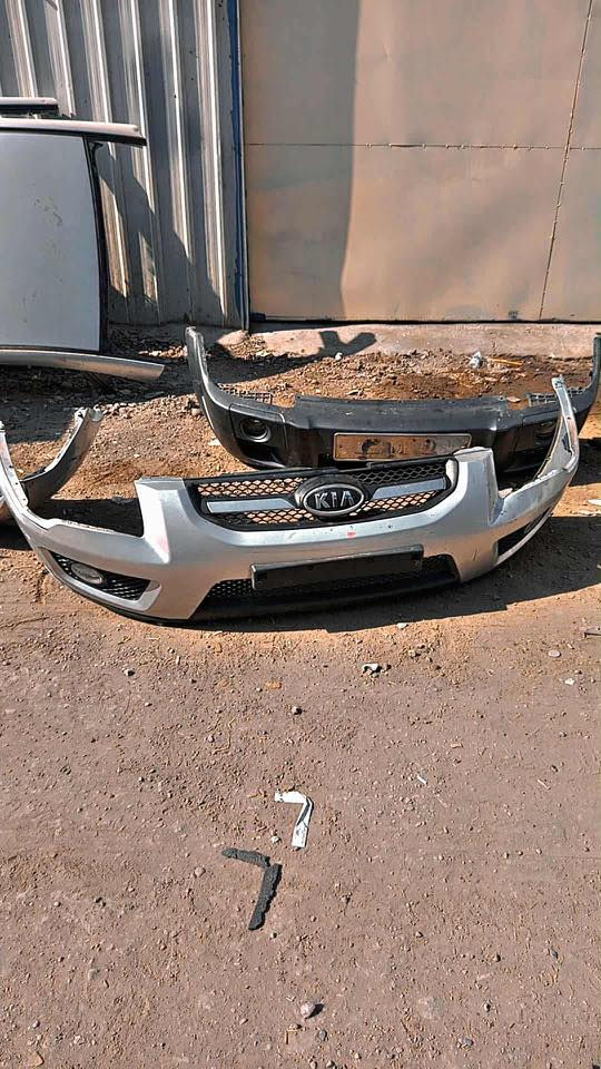 السلام عليكم ورحمة وبركاته وصلت غراض سبورتج توسان شتريد موجود بيبيان بيض بيبيان سلفر لايت بك لايت رباعة سلفر ابيض سوناتة مضلع موجود 
طالبية مجمع الاصدقاء مجاور الشارقة ***********
