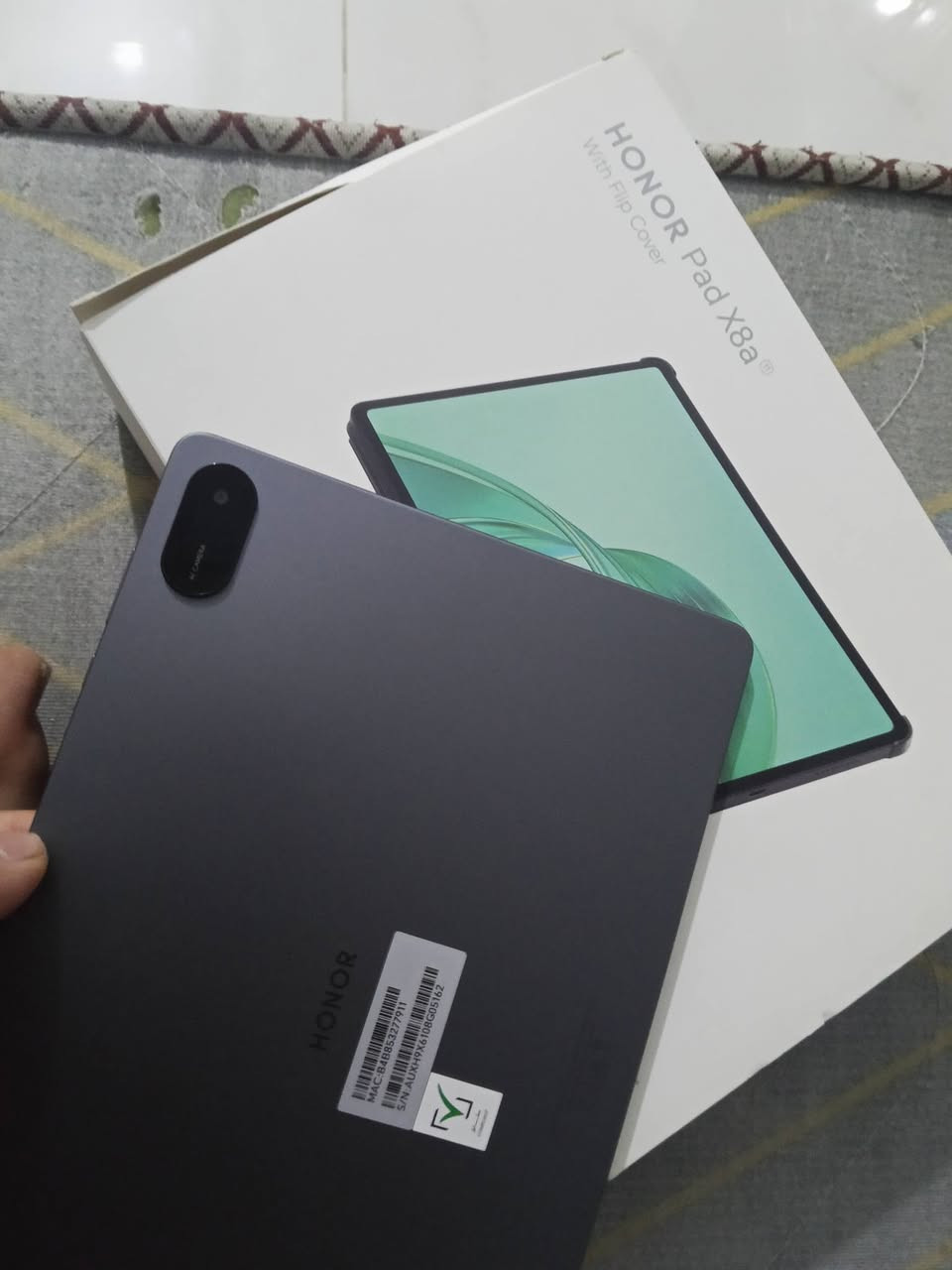سلام عليكم ايباد HONOR Pad X8a البيع
مستعمل كلش قليل تقريب 8 يام 
نظافه 99.9
كل ملحقات موجوده كارتونه شاحنه كفر 
مكاني بغداد 
سعر 240 بي مجال قليل 
تواصل واتس ابى
***********
