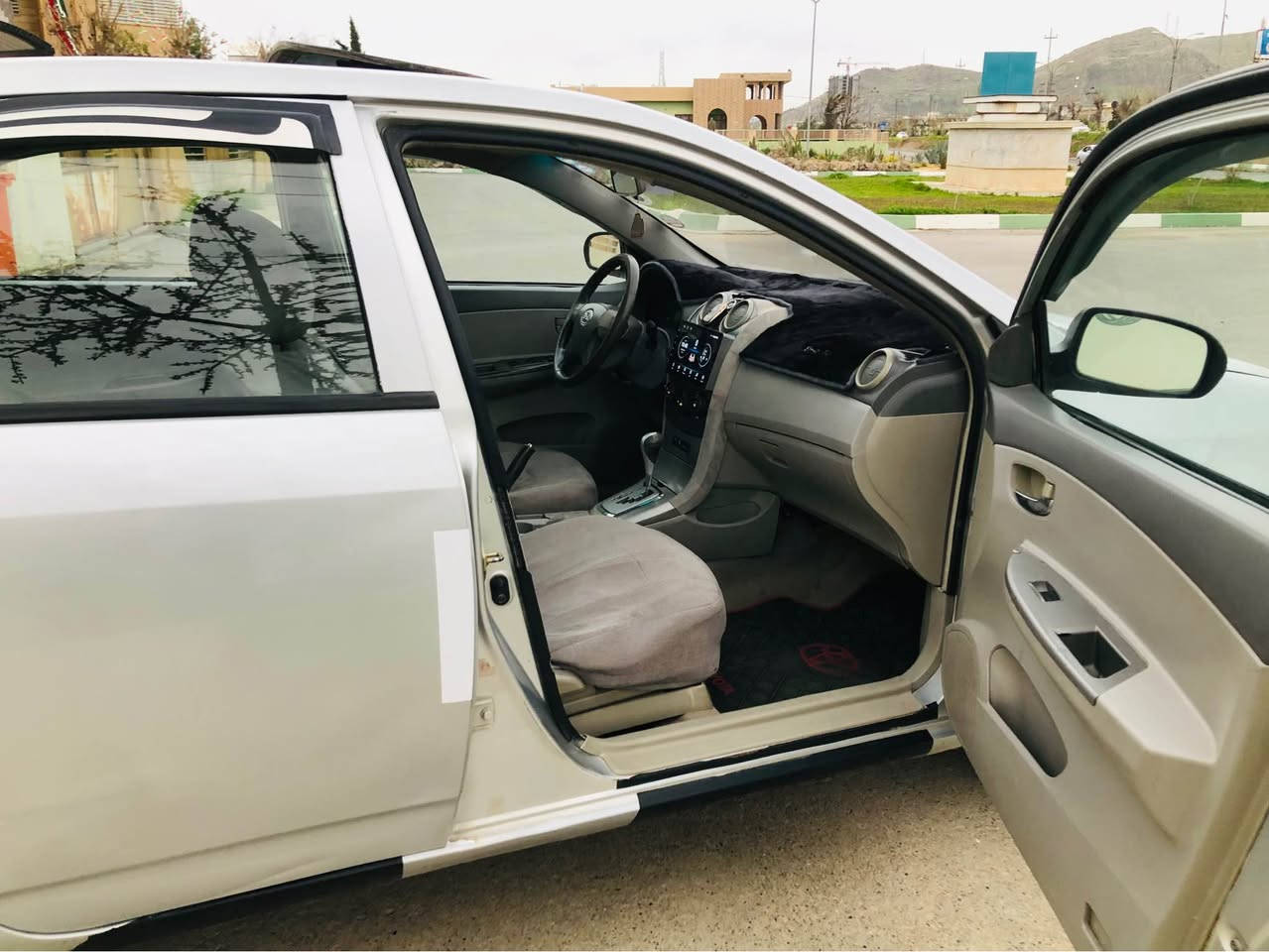 هەرزانترین نرخ 
$28 کۆتای        رانیە       *********** ڤایبەر و واتس ئاپی لەسەرە
بی وای دی مۆدێل 2013 گێر تۆماتیک تەبرید سارد و گەرم لەسەر سویچ 
گێرو مەکینەی کراوەتە بیکاشۆ ی مەرغوب
سەنەوی و حاسیبەیە بەشەرتی ئەوەلیات
سەیارەکە هەزای مەسروف بو گەڵا ببڕە 
پێش و پشتی کەپسە لێدراوی قورس و سوکی نیە خایسی نیە
گێر مەکینە موس و براوە خایس بەشەرت
کامل کارەبای و ناوگێچ و تندو تۆڵی بەشەرت
بەسمەیە سنوق بەسمە چوار جام کارەبا شاشە ئایپاد ئاوێنە کارەبا قوفڵ مەرکەزی و کۆنتڕۆڵ سڵایت حاسەیە
سەیارەکە لێخوڕینی زۆر خۆشەو هیچ مەسروفی تیانیە بەنزین زۆر زۆر کەم ئەخوا رانية, السليمانية
