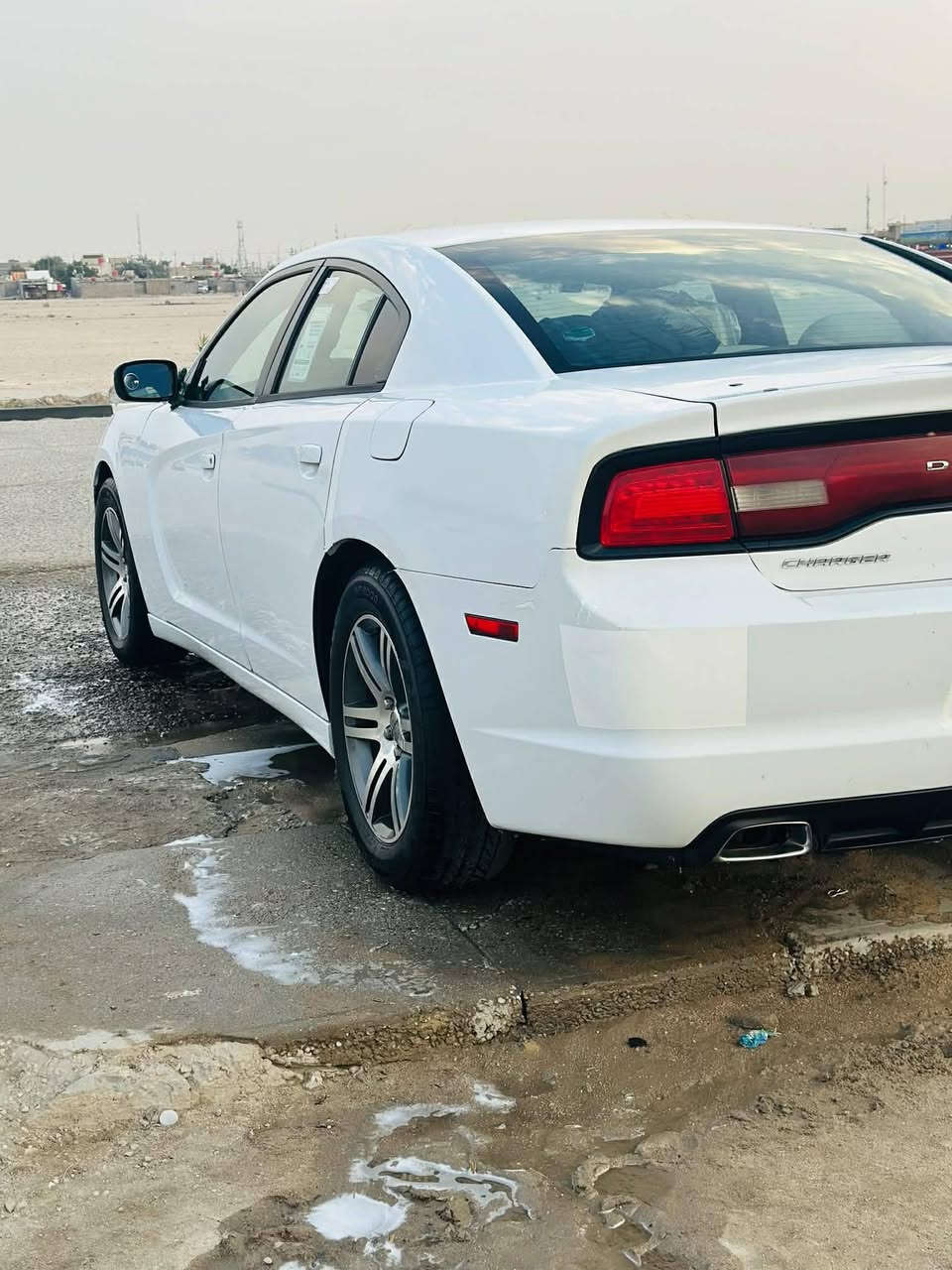 السلام عليكم جارجر للبيع مديل 12كندي السياره رقم بصره باسمي مكينه 360السياره جاهزه من كلشي جواه تخم تاير كوري مكانه بصره خور الزبير السعر 165اوبيه مجال قليل الجوال ***********
