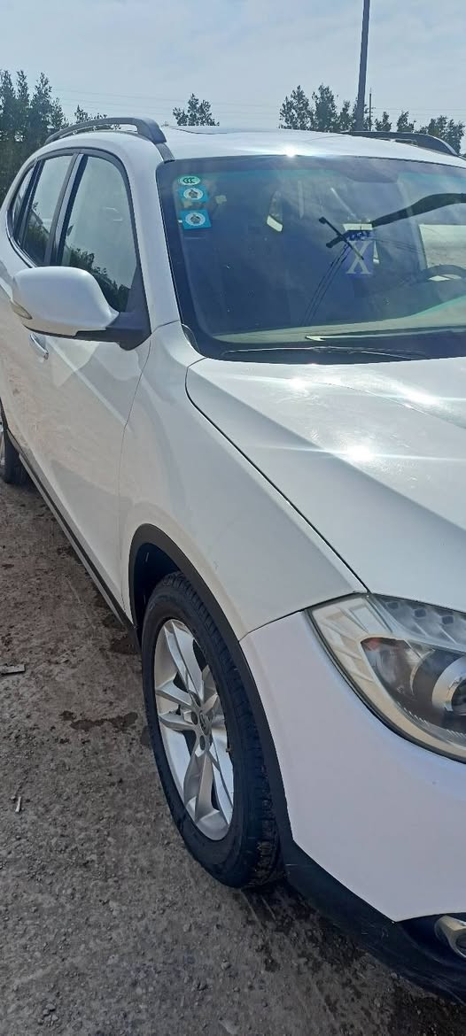 سلام عليكم برلنس v5للبيع 2014مكفوله كفاله عامه باسمي رقم واسط انكليزي فول مواصفات مكان سياره واسط ***********
