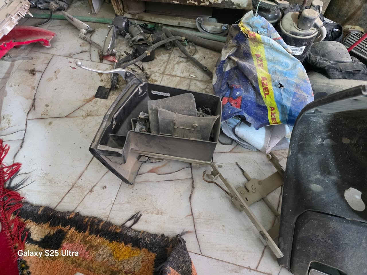 غراض دراجه فورزا تفصيخ للبيع 
مكان ديوانية حي الأنصار قرب جامع الإمام الرضا
***********
