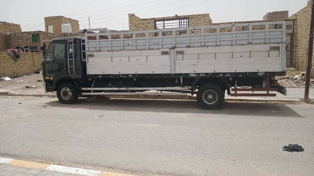 السلام عليكم نيسان للبيع جاهزه مكينه سوبر سنويه جديده رقم بغداد مشروع وطني ***********
