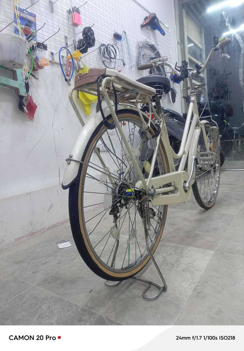 السلام عليكم بايسكلات ثنين للبيع تفاصيل اتصل *********** واتساب مكان بغداد الدورة  المهدية الثانية
