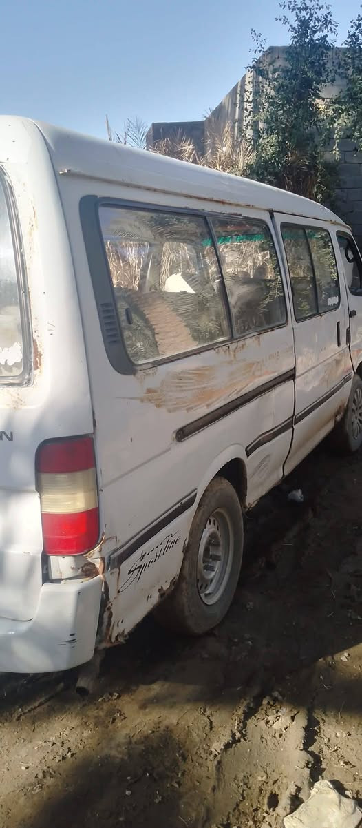 سلام عليكم سياره فوتون موديل 2010 مكينه وكير واكسن مكفولات تخم تأير سياره كوم حديد /مكاني كربلاء الحسينيه السعر 13 وبيه مجال شراي بيه خير ودلل رقم هاتف ***********/ رقمه واسط
