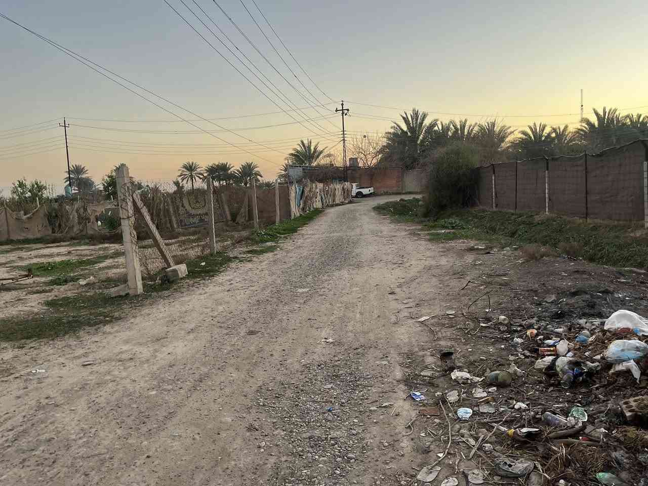 للبيع قطعة زراعية سكنية 

 المساحه ٩٠٠ متر 

الواجهه ٢٢ متر 

الموقع - حي العباس - شارع السكلات - خلف غسيل السيارات - عالنهر 
  
- ماء حلو

- كهرباء 
 
للاستفسار 

*********** - ***********
