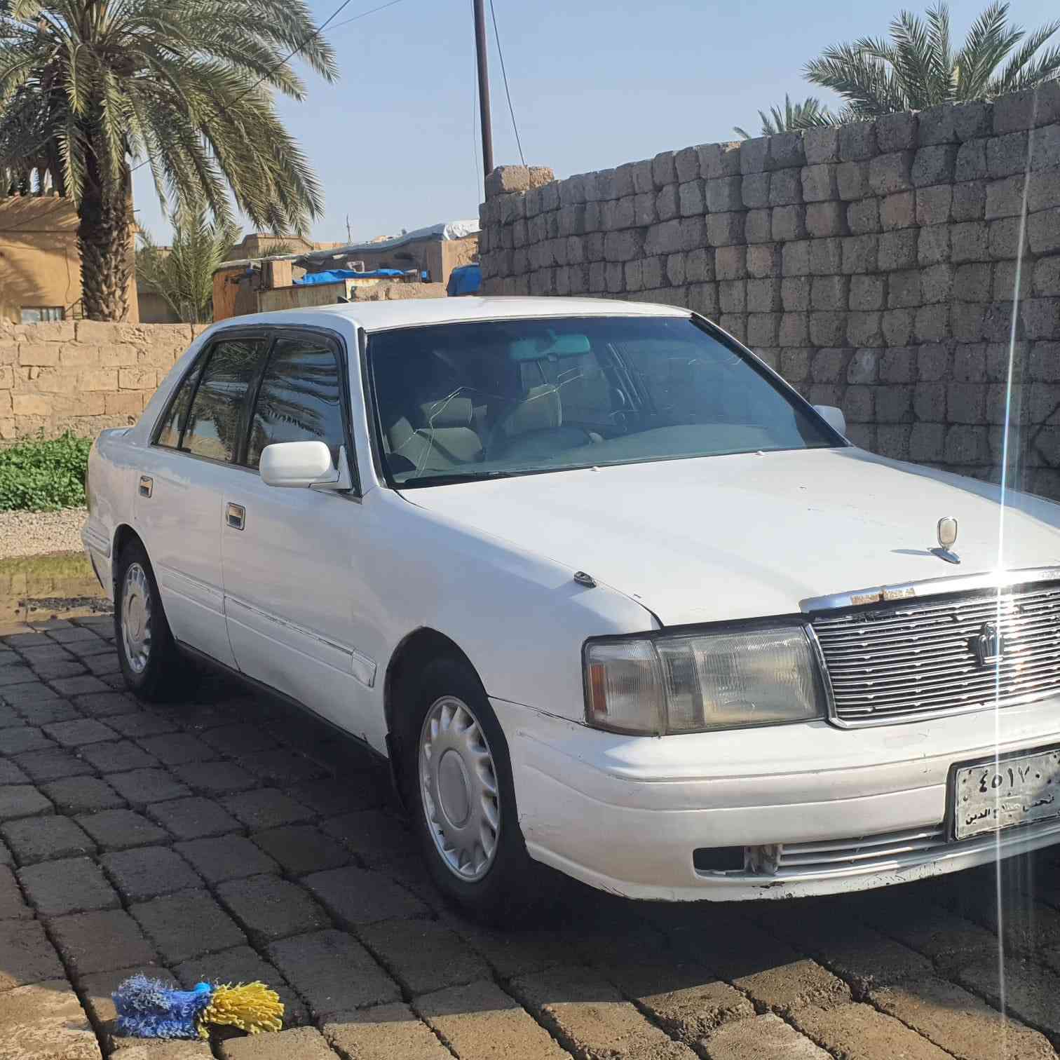 السلام عليكم للبيع راس الثور تكم كير عادي  محرك فيفتي 3000 يسار اصلي تايرات زينات   صدر امامي جديد خلفي يعوزو شقل جوم كرستال السياره كفاله عامه بس ما مسجله ما مگصوص السعر 18ورقه بيها مجال اتصل وتدلل *********** مكان سياره الشرقاط عويجيله ❤️
